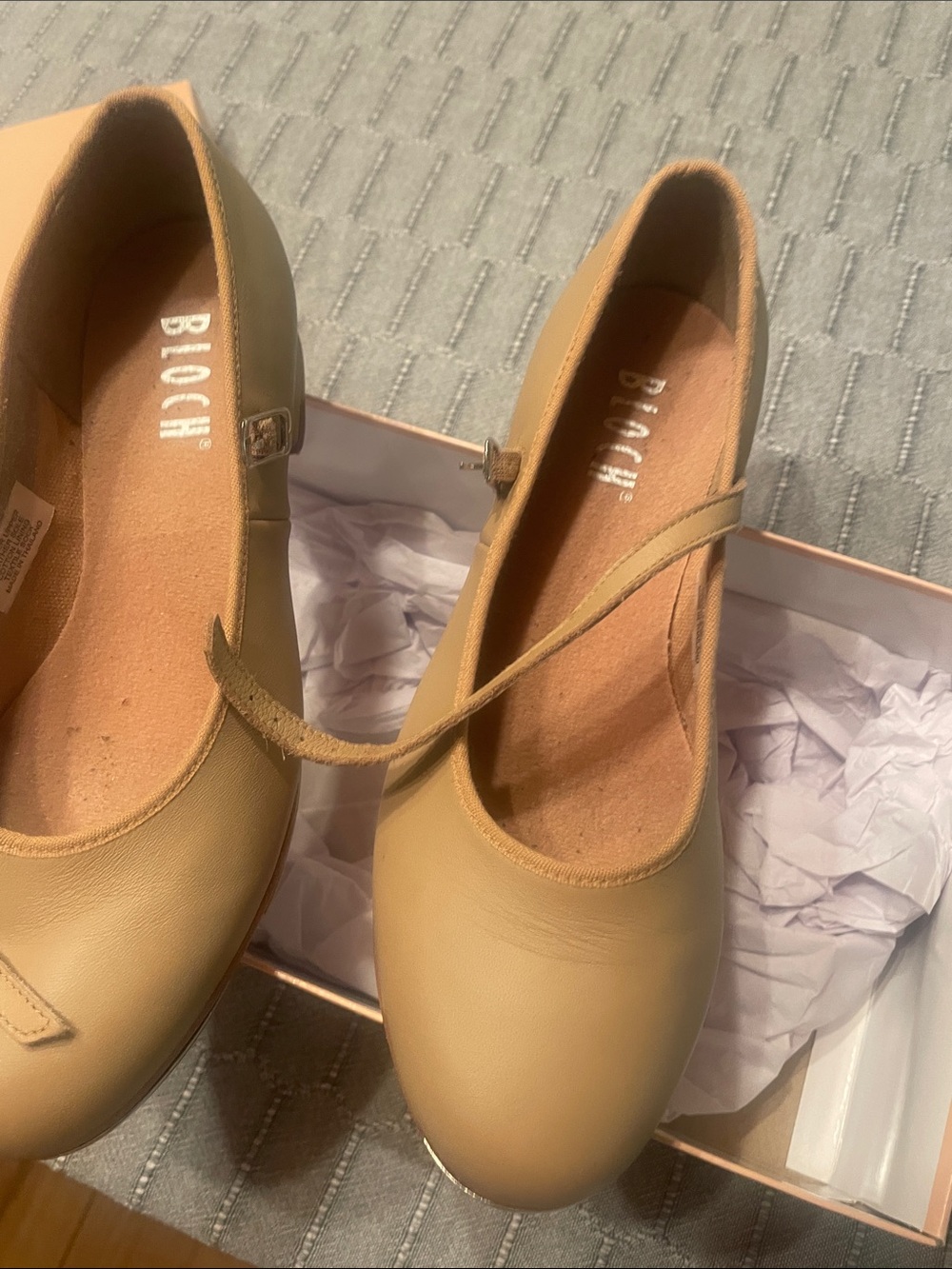 Bloch Tan Mary Jane Flats with Low Block Heel - Picture 7 of 9